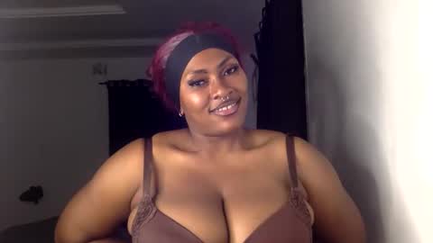 Snapshot of lick_my_pussyyy226651 chatting on 02.13.26 caira online show from 02.13.26