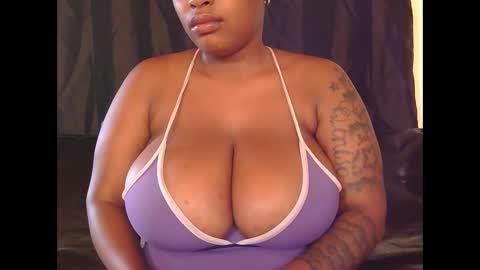 lickabletash98 online show from 12.18.24