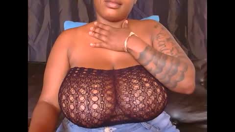 lickabletash98 online show from 12.31.24