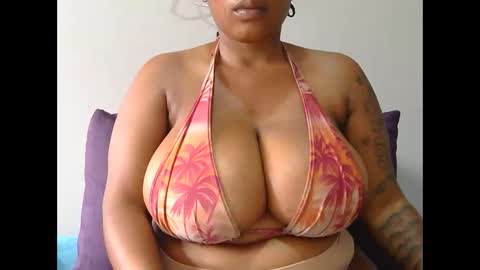 lickabletash98 online show from 02.19.25