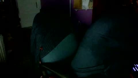 Snapshot of lickyouryoni chatting on 09.14.25 LickYourYoni online show from 09.14.25