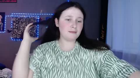 Snapshot of light_lunaa chatting on 05.17.26 light_lunaa online show from 05.17.26