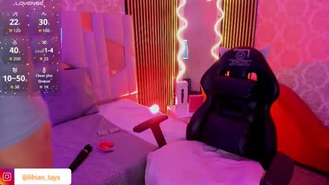 LIHIAN online show from 11.04.25