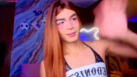 Snapshot of lihian_tay chatting on 06.19.26 LIHIAN online show from 06.19.26