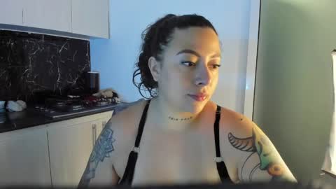 Snapshot of liiavega chatting on 04.24.26 online show from 04.24.26