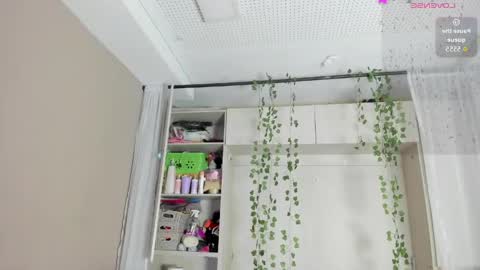 Snapshot of liiavega chatting on 04.27.26 online show from 04.27.26