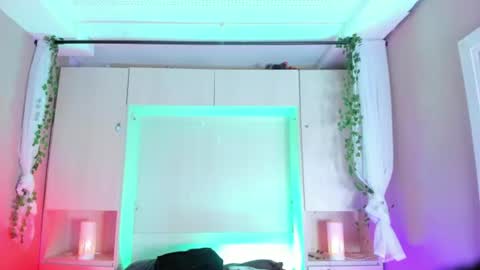         online show from 06.17.26