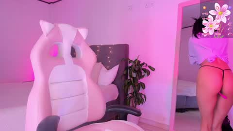 Snapshot of liittle_lollii chatting on 12.11.24 Lolli  Please leave a thumbs up if you like it its important to me online show from 12.11.24