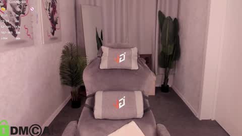 Lika Davis online show from 02.10.26