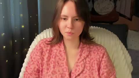 Snapshot of likamil0ika chatting on 07.27.26 likamil0ika online show from 07.27.26