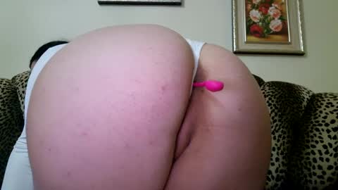 Snapshot of likechoco chatting on 01.31.25 Celine online show from 01.31.25