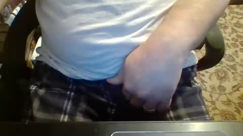 Snapshot of likestobewatchedm chatting on 01.01.25 N online show from 01.01.25