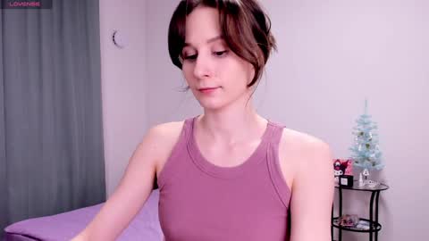 Snapshot of lil_ember chatting on 12.12.24 Little Amber Guys please if its not difficult for you give it a thumbs up online show from 12.12.24