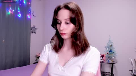 Snapshot of lil_ember chatting on 12.30.24 Little Amber Guys please if its not difficult for you give it a thumbs up online show from 12.30.24