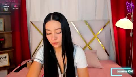 Snapshot of lila_pinky_ chatting on 04.20.26 lila_pinky_ online show from 04.20.26