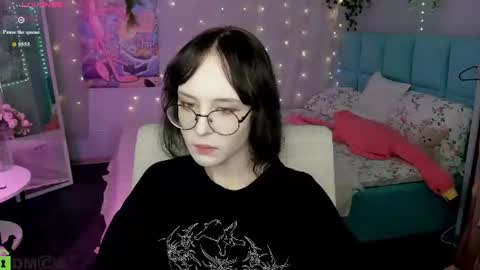 Lili online show from 07.23.26