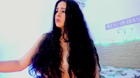 Snapshot of lilah_sweet chatting on 03.01.25 Lilah Sweet online show from 03.01.25