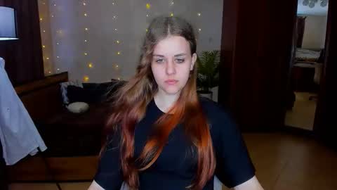 Snapshot of lilasparkling chatting on 06.11.26 LilaSparkling online show from 06.11.26