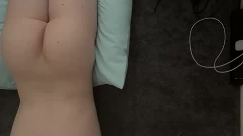 Snapshot of lilbenny05 chatting on 01.06.25 lilbenny05 online show from 01.06.25