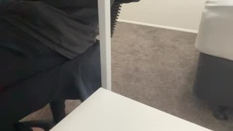 Snapshot of lilbenny05 chatting on 01.28.25 lilbenny05 online show from 01.28.25