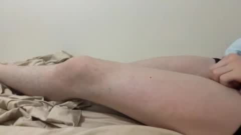 Snapshot of lilbenny05 chatting on 02.04.25 lilbenny05 online show from 02.04.25