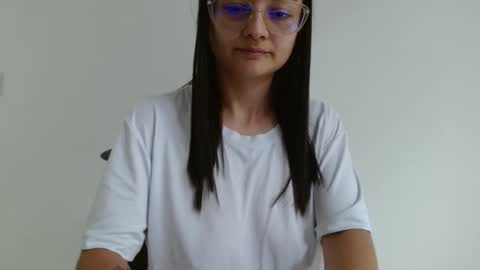 Valeri Villalobos  IG villa lobosvaleri online show from 04.04.26