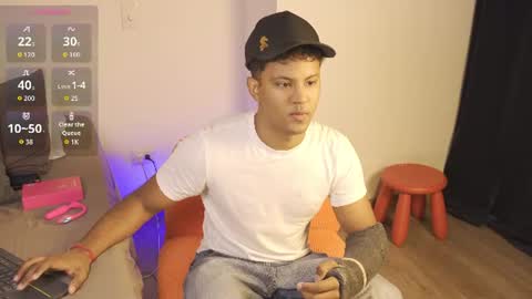 Snapshot of lildantear chatting on 07.12.26 Dante online show from 07.12.26