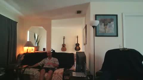 Snapshot of lildicksissy chatting on 04.08.26 lildicksissy online show from 04.08.26