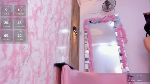 Snapshot of lili_cam_ chatting on 07.28.26 lili cam online show from 07.28.26