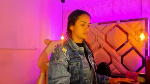 lili_evanss online show from 10.27.25