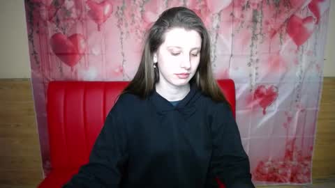 lilianashine online show from 02.04.26