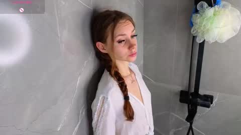 Snapshot of lilianbickford chatting on 02.06.26 Hi I am Luna online show from 02.06.26