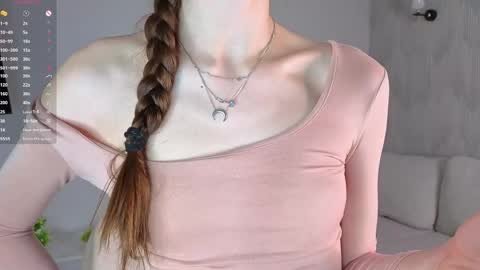 Hi I am Luna online show from 04.29.26