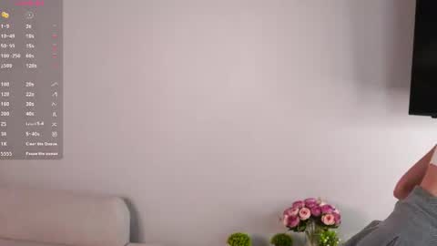 Hi I am Luna online show from 06.14.26