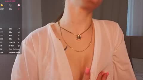 Hi I am Luna online show from 07.28.26