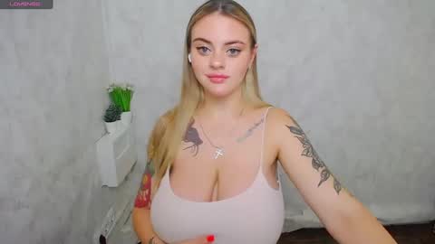 Lilia online show from 07.04.26