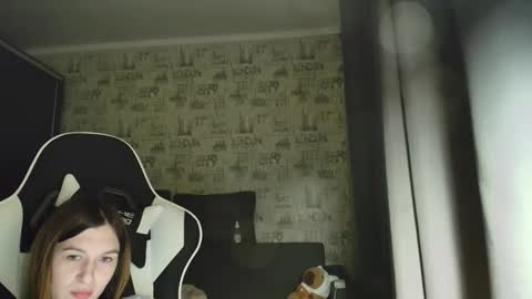 liliawoolf online show from 02.10.26