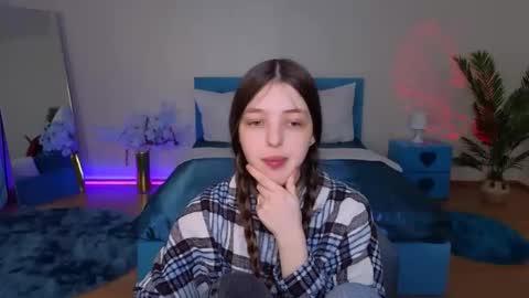 Lili Bakery online show from 03.20.26