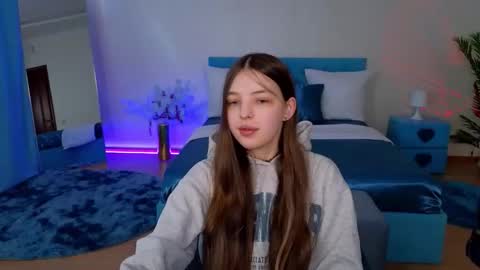 Lili Bakery online show from 04.13.26