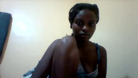 Snapshot of liligal chatting on 05.27.26 liligal online show from 05.27.26