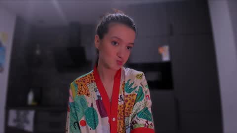 Snapshot of lililaluna chatting on 01.02.25             ...  online show from 01.02.25