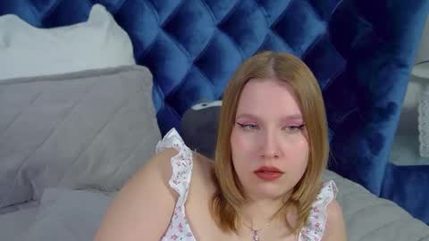 LiliLinn online show from 05.05.26