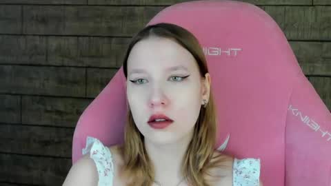 LiliLinn online show from 05.18.26