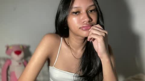 Snapshot of lilit_sensual chatting on 06.25.26 Chloe online show from 06.25.26
