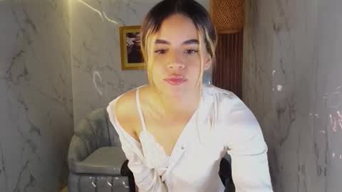 Lilith  online show from 09.18.25