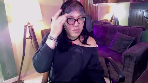 lilith  online show from 04.10.26