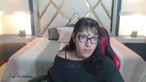 Snapshot of lilith_ayanami chatting on 06.17.26 lilith online show from 06.17.26