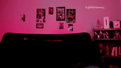 Snapshot of lilith_deveraux_ chatting on 10.24.25 MISTRESS LILITH online show from 10.24.25
