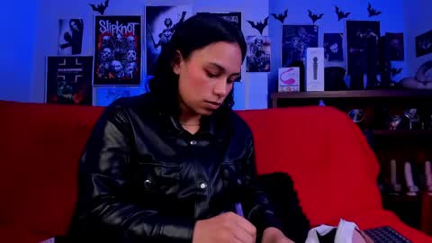 Snapshot of lilith_deveraux_ chatting on 04.20.26 MISTRESS LILITH online show from 04.20.26