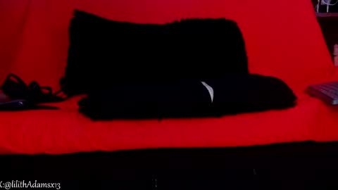 Snapshot of lilith_deveraux_ chatting on 05.15.26 MISTRESS LILITH online show from 05.15.26